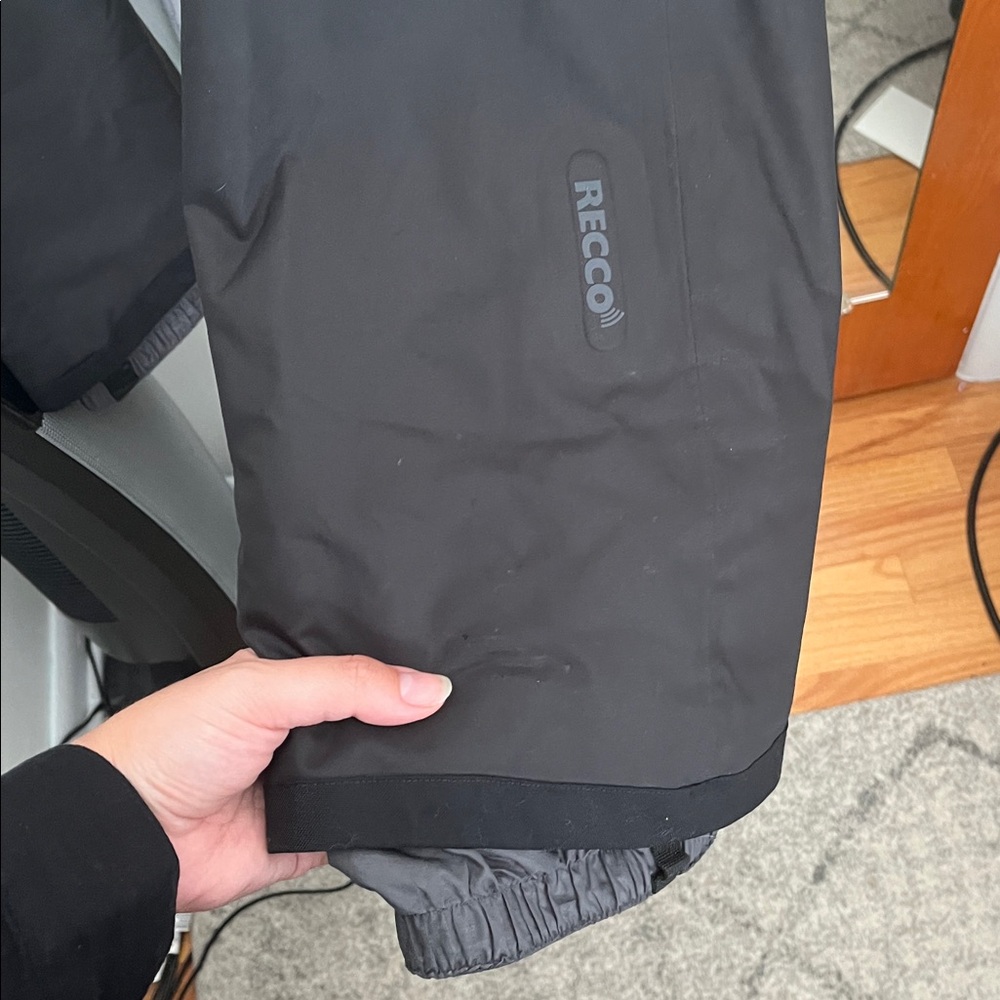 Patagonia Black Insulated Snow Pants Ski pants - Picture 4 of 7